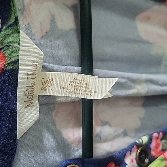 Romper - Picture 2 of 3